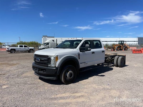 4X4 XL FORD F-550 2017