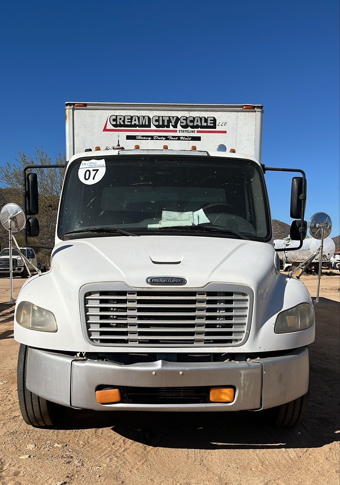 4X2 106 FREIGHTLINER M2 2007