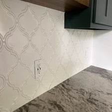 64718130524__68d2f413-b252-408a-ab4e-078915e08ff3-standard.jpg