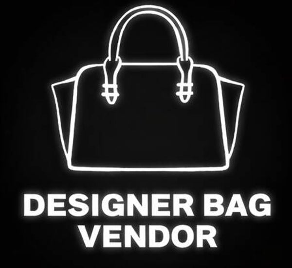 Designer bag vendor 😎