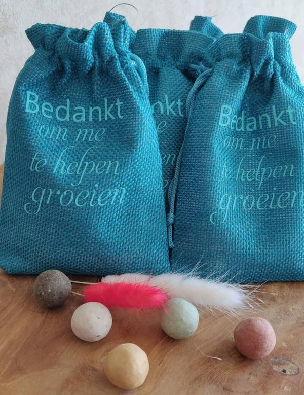 Zakje " Bedankt om me te helpen groeien" met 4 zaad-bloembollen