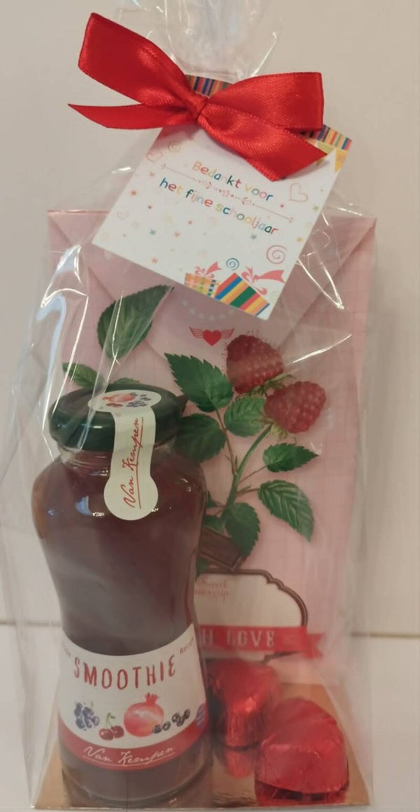 Smoothie met een tablet chocolade met framboosjes