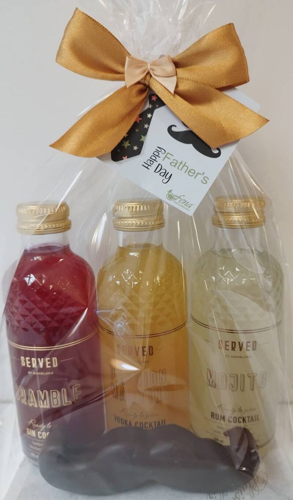 3 cocktailflesjes voor papa en een chocolade snorrenspek