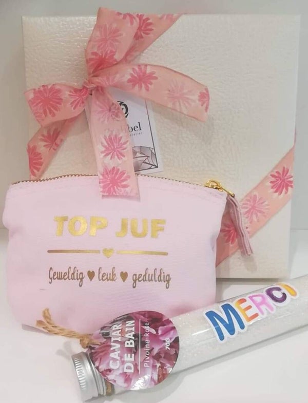 Toiletzakje juf met tube badkorrels, verpakt in geschenkdoos