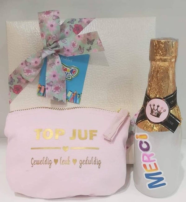 Toiletzakje juf met flesje douchegel, verpakt in geschenkdoos