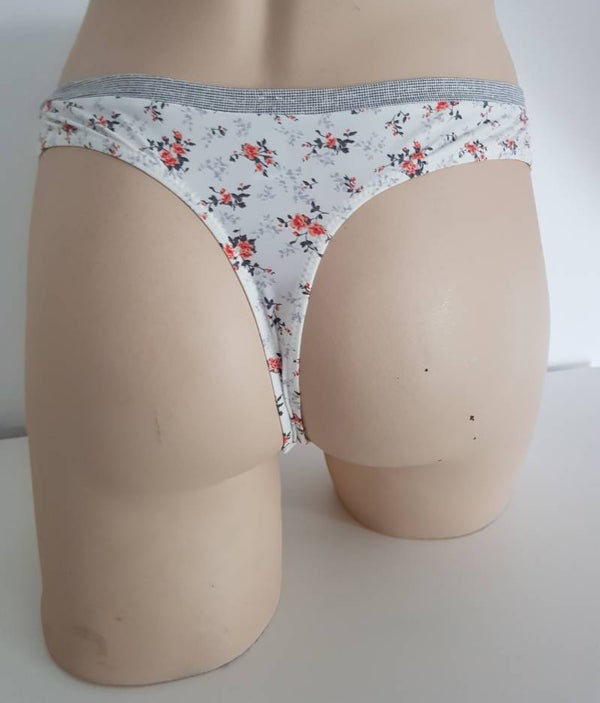 Esprit Alexandria String