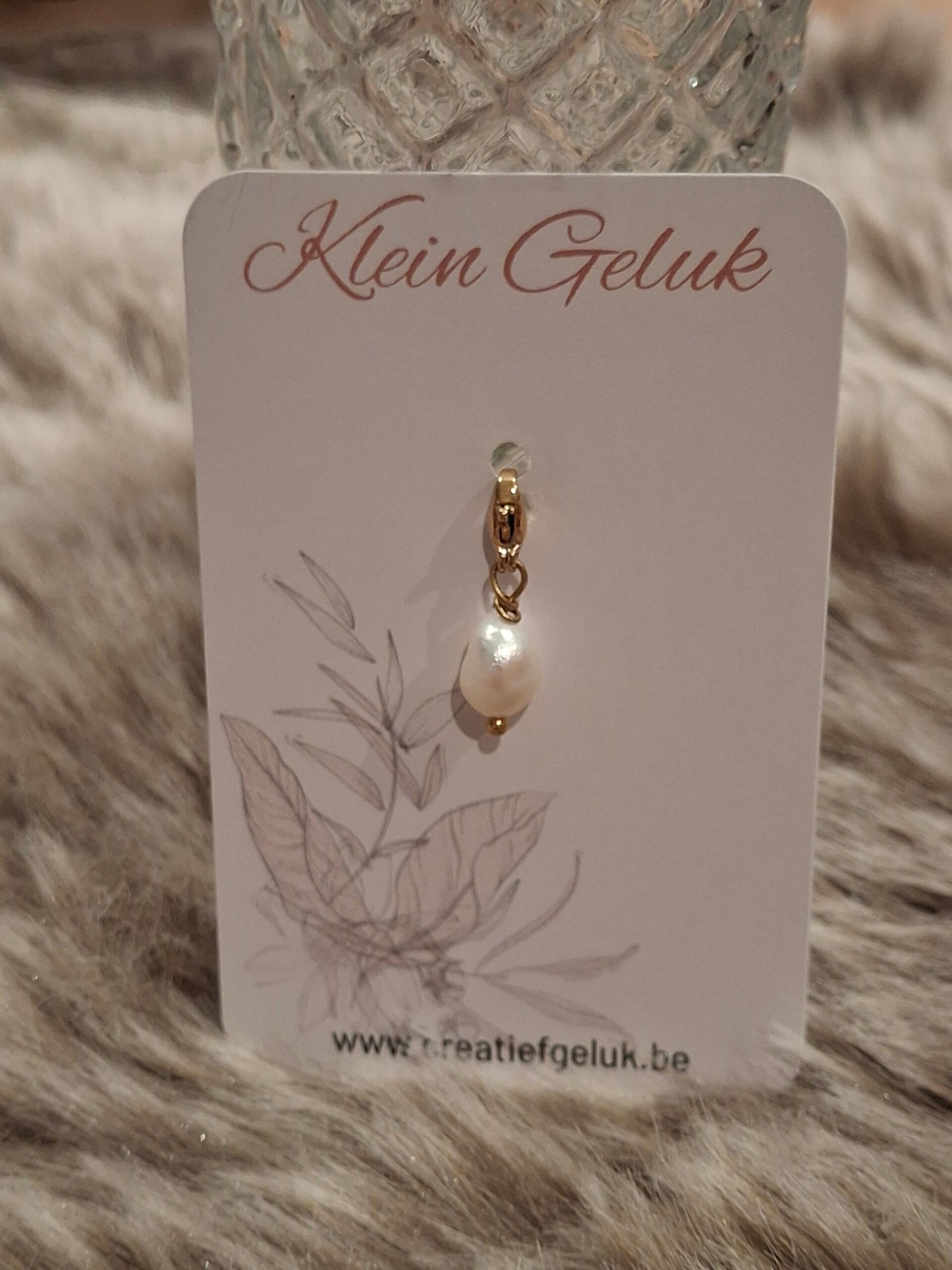 Bedel met parel: stainless steel of gold-plated