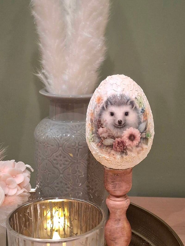 Workshop Paasdecoratie: Decoratief ei met structuurpasta en decoupage en gietporceleinen konijntje