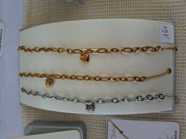 Armband met hartje