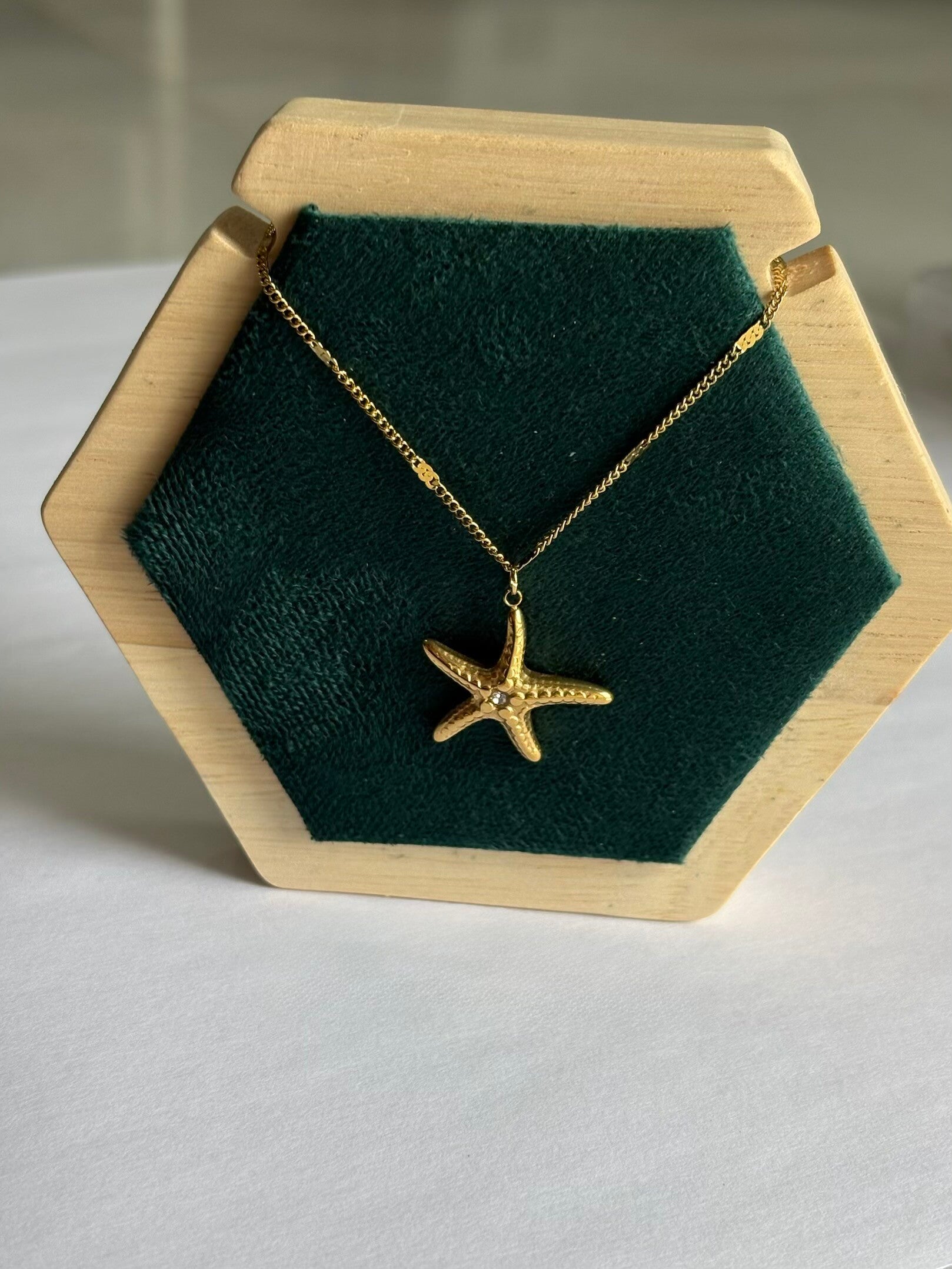 Collar star