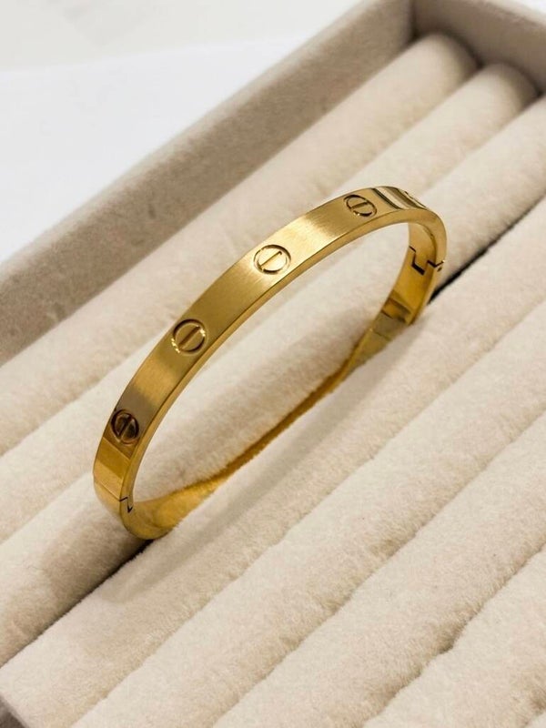 Pulsera rígida