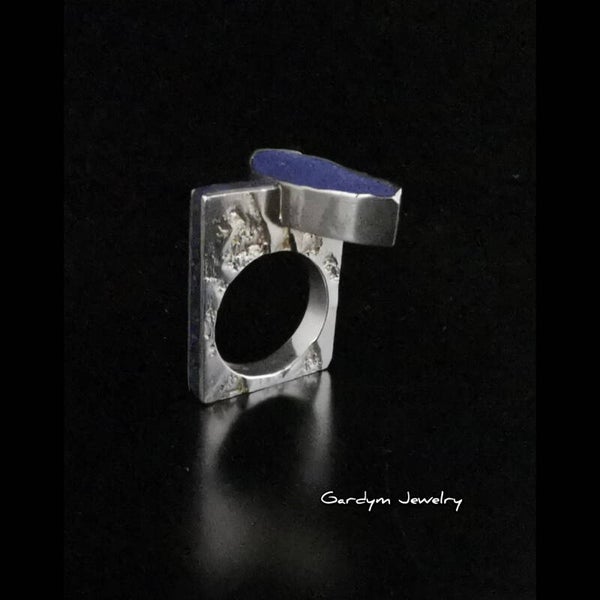 Ring  -  zilveren ring met blauwe lapis lazuli