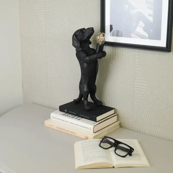 Housevitamin - Teckel Tafellamp 'Who let the dog out' - Zwart - C17.1