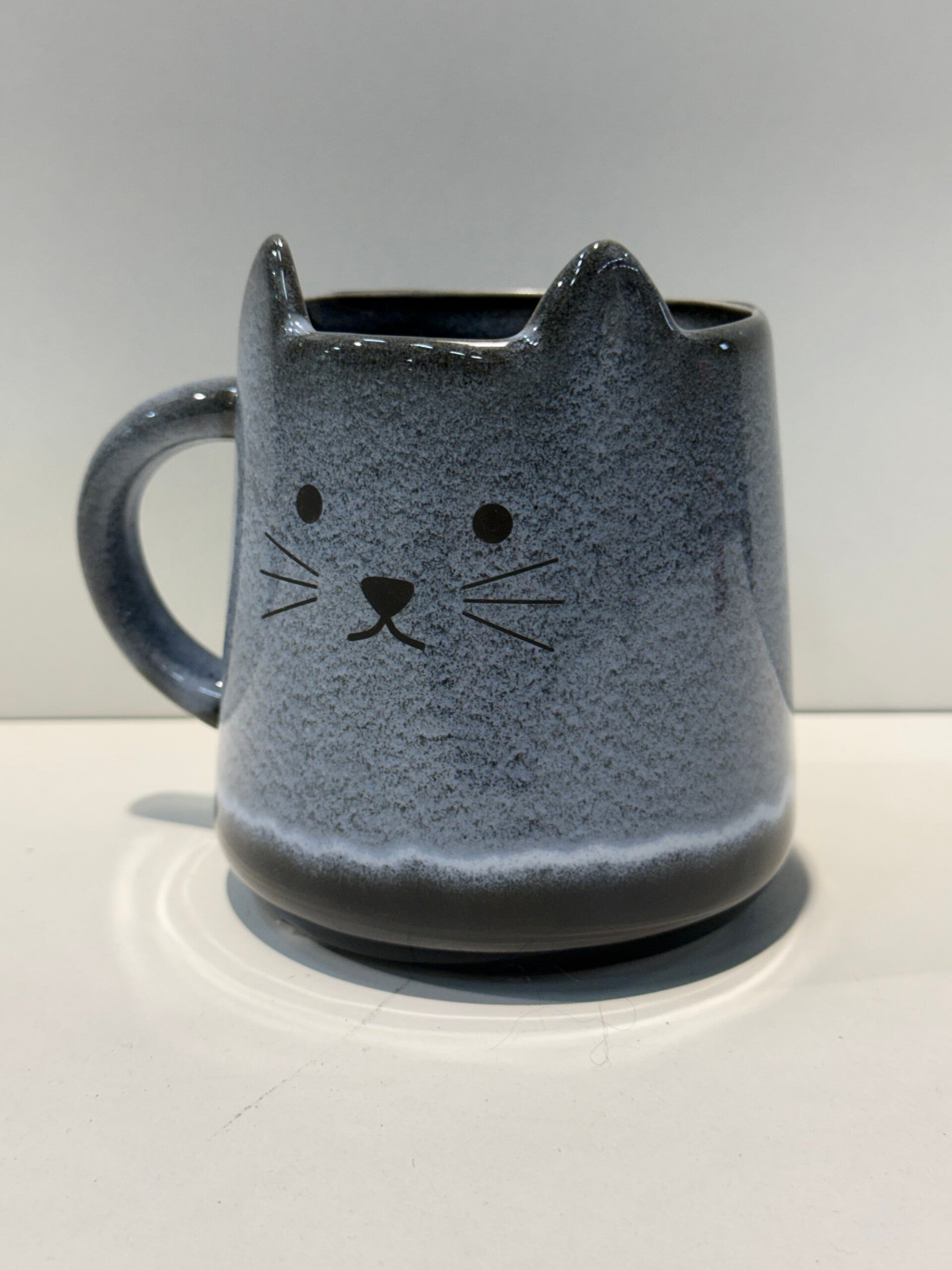 Sass & Belle - Mok kat grijs - C15.1