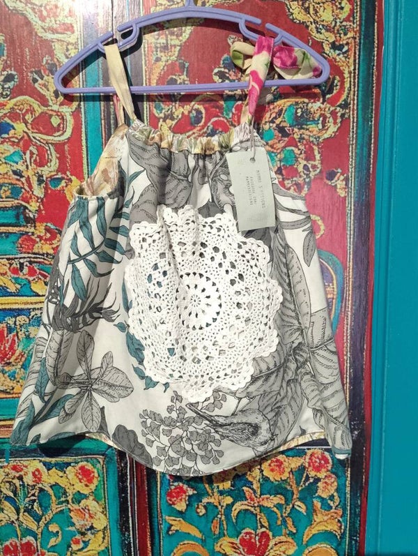 size 3, reversible, aline top