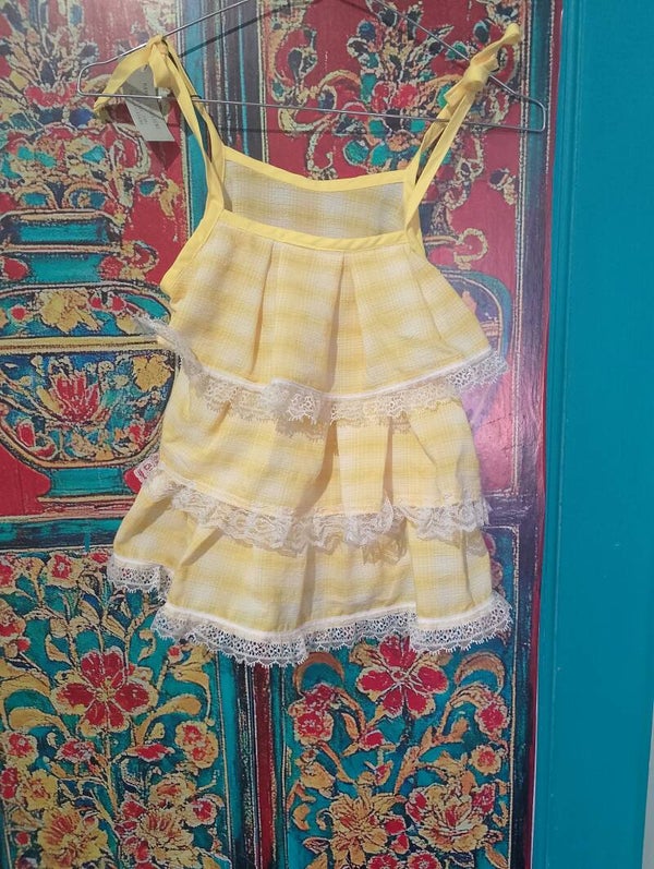 size 4, ruffle tier, tie up top