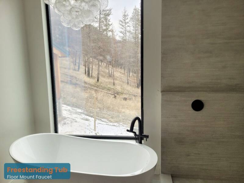 bath_tub_view-standard.jpg