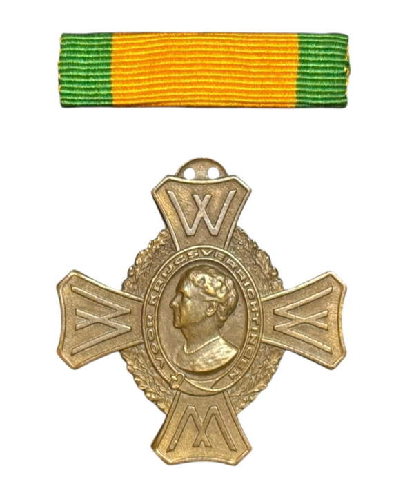 'Oorlogsherinneringskruis' (OHK) with baton