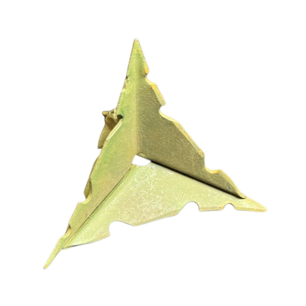 Dutch pre 1940 caltrop 'Kraaienpoot'