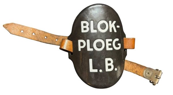 Dutch LBD 'Blokploeg' arm shield with number