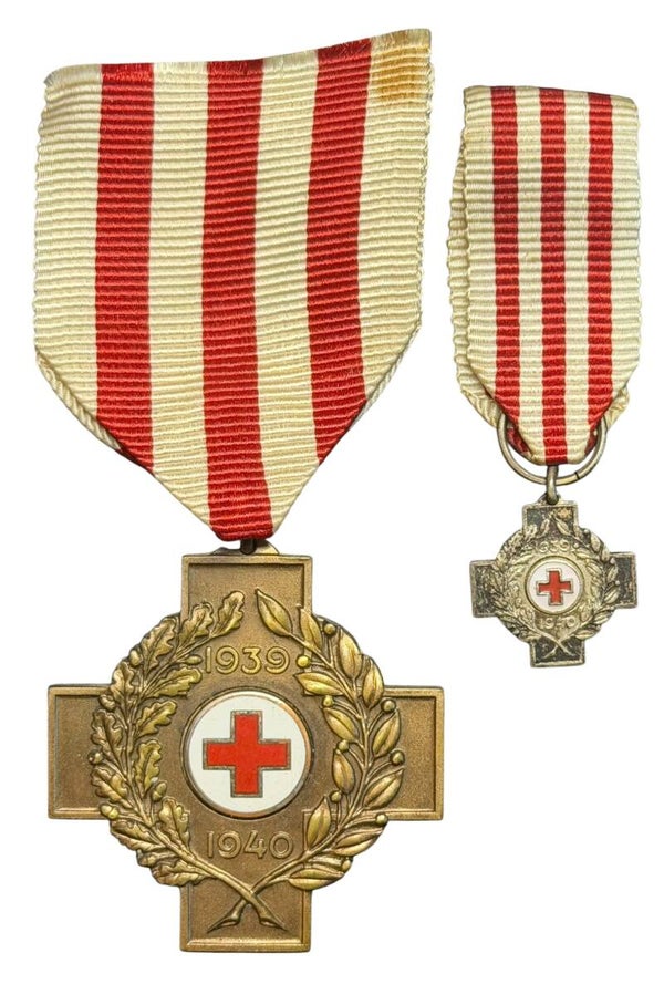 Dutch Red Cross commemorative cross 1939-1940 + miniature