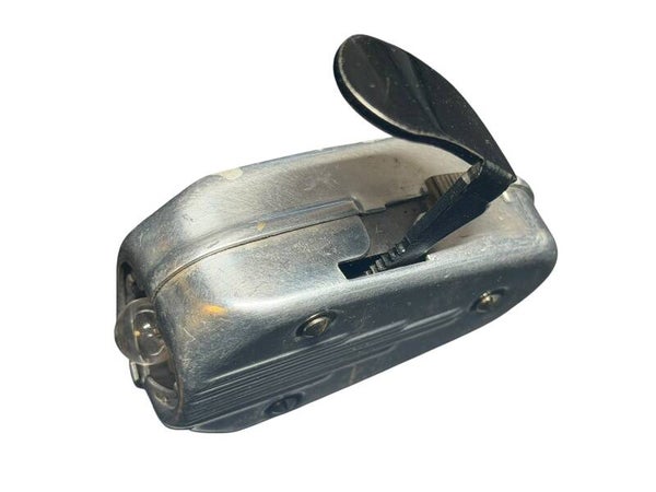 Dutch 'knijpkat' flashlight Philips