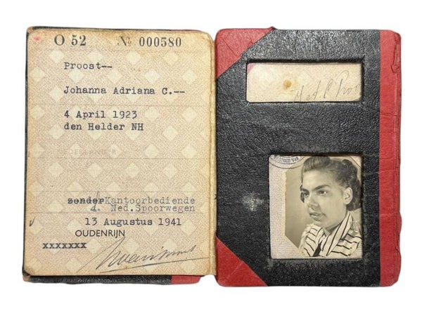 Persoonsbewijs from 'Oudenrijn' with case