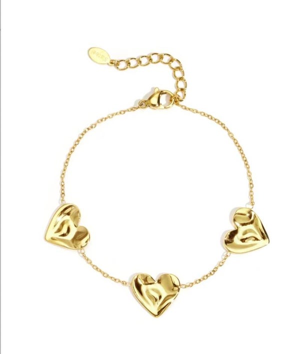 Triple heart armband goud