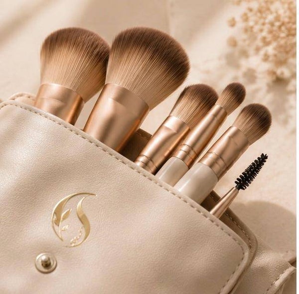 Luxury Makeup Brush Set – 10 Essential Brushes