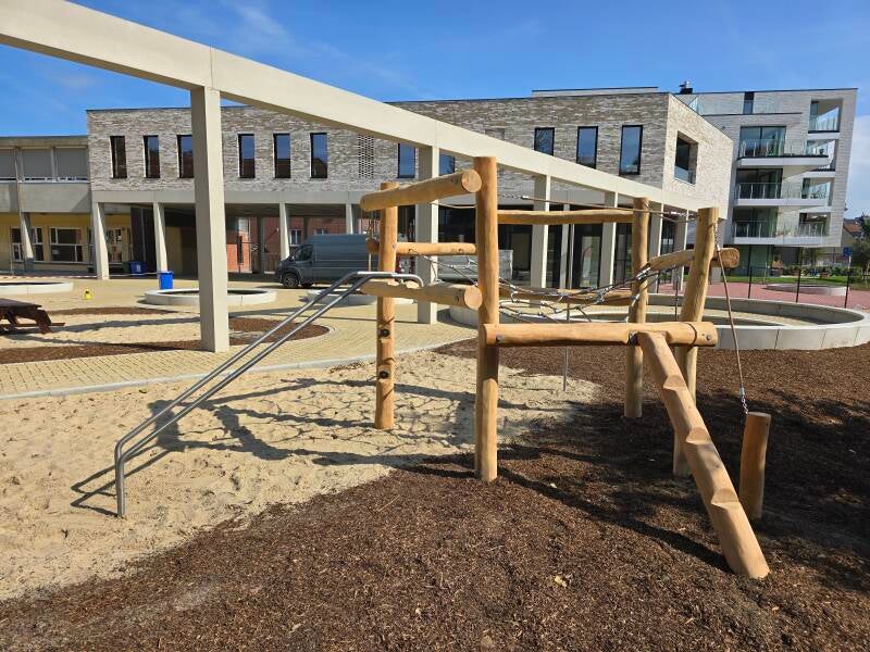 Robinia speeltoestel.jpg