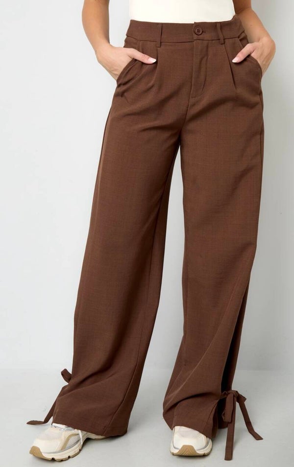 Broek met strikje