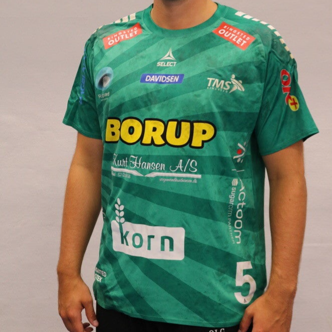 Mark Nikolajsen (nr 5)  - str XL