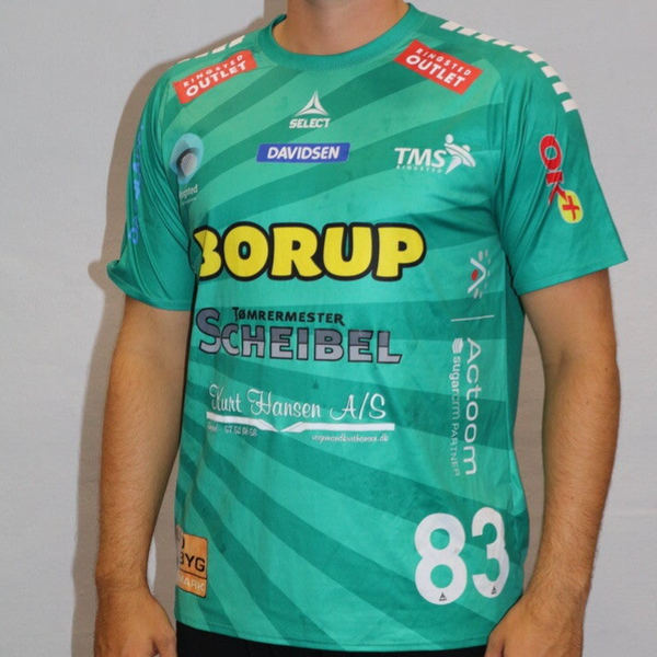 Pelle Schilling (nr 83)  - str L