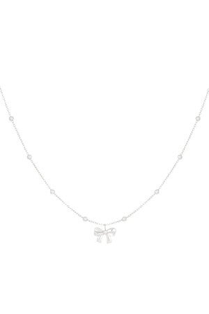 Ketting met strikje en bolletjes