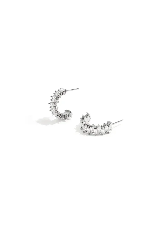 Oorbellen met zigzag steentjes zilver