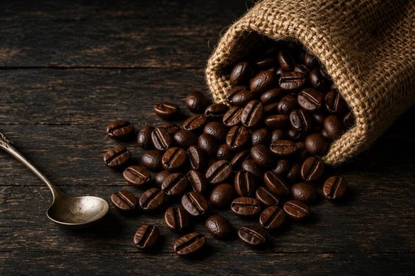 Koffie uit de Zak – keuken schilderij met koffiebonen en jute