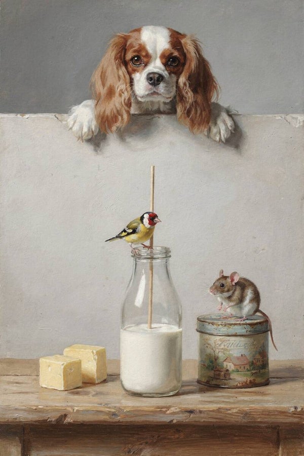 Zuivelstilte – landelijk hond schilderij met Cavalier King Charles Spaniël, distelvink en muis in warme keukensfeer