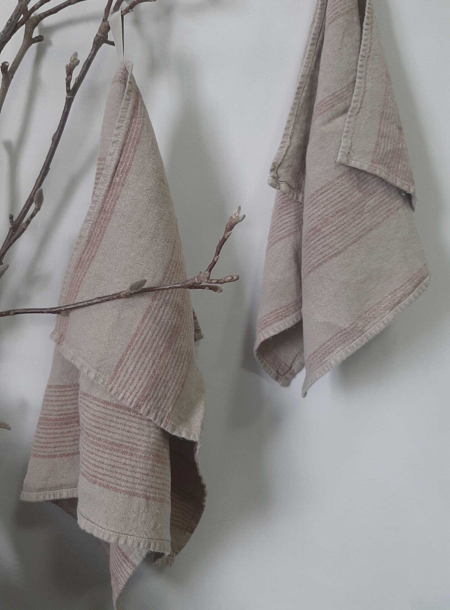 Pure Keuken – linnen keukendoek met rode bies