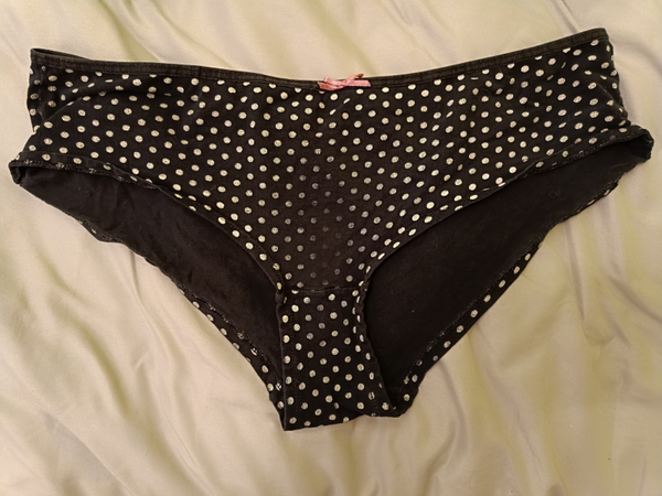 All-Day Slip Schwarz mit weissen Pünktchen