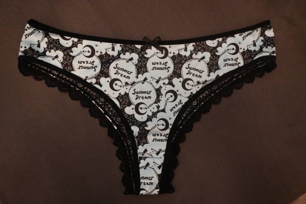 Neue Lieferung - Tanga getragen