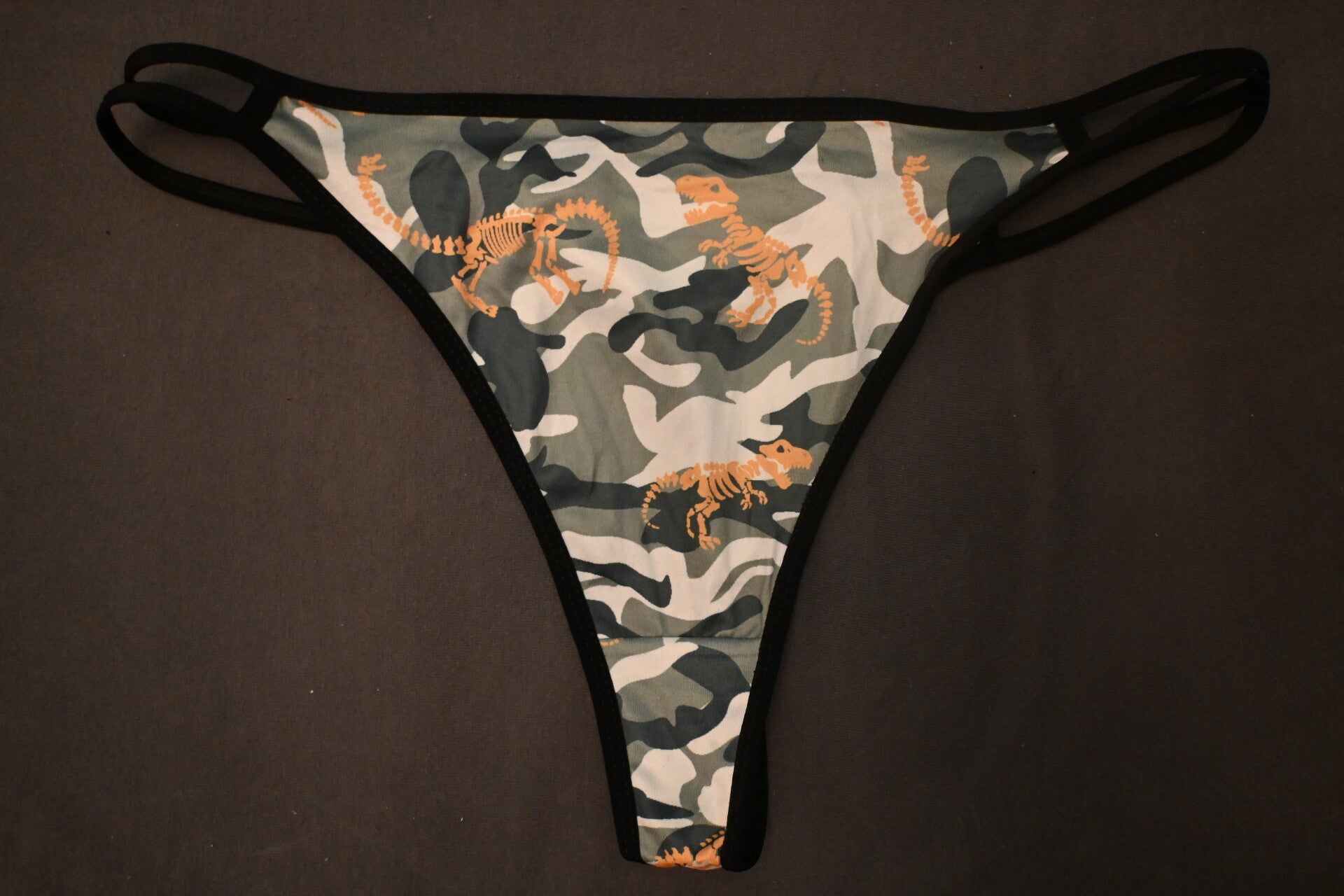 Neue Lieferung - Tanga getragen