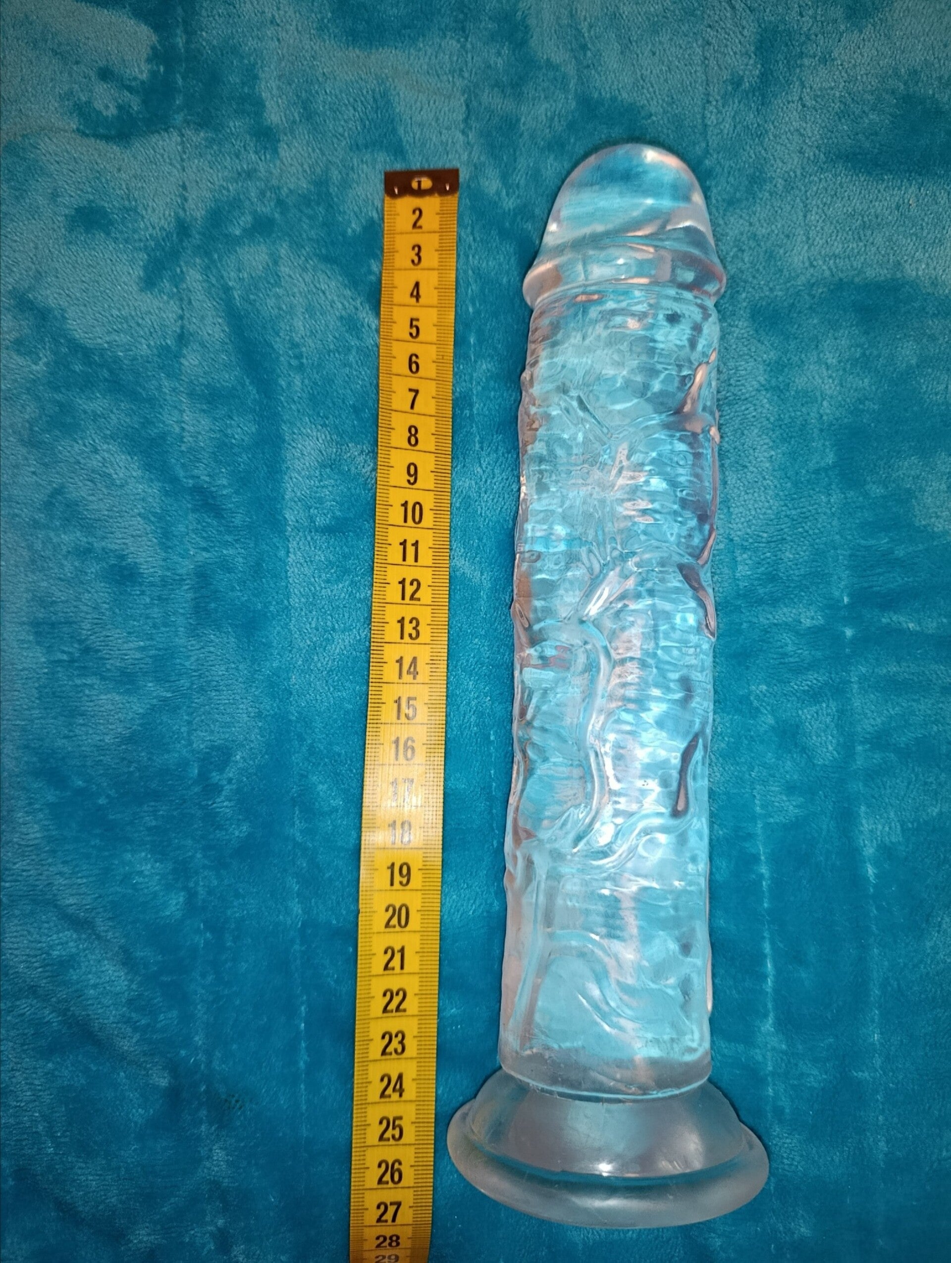 Realistischer Saugnapf Dildo XL