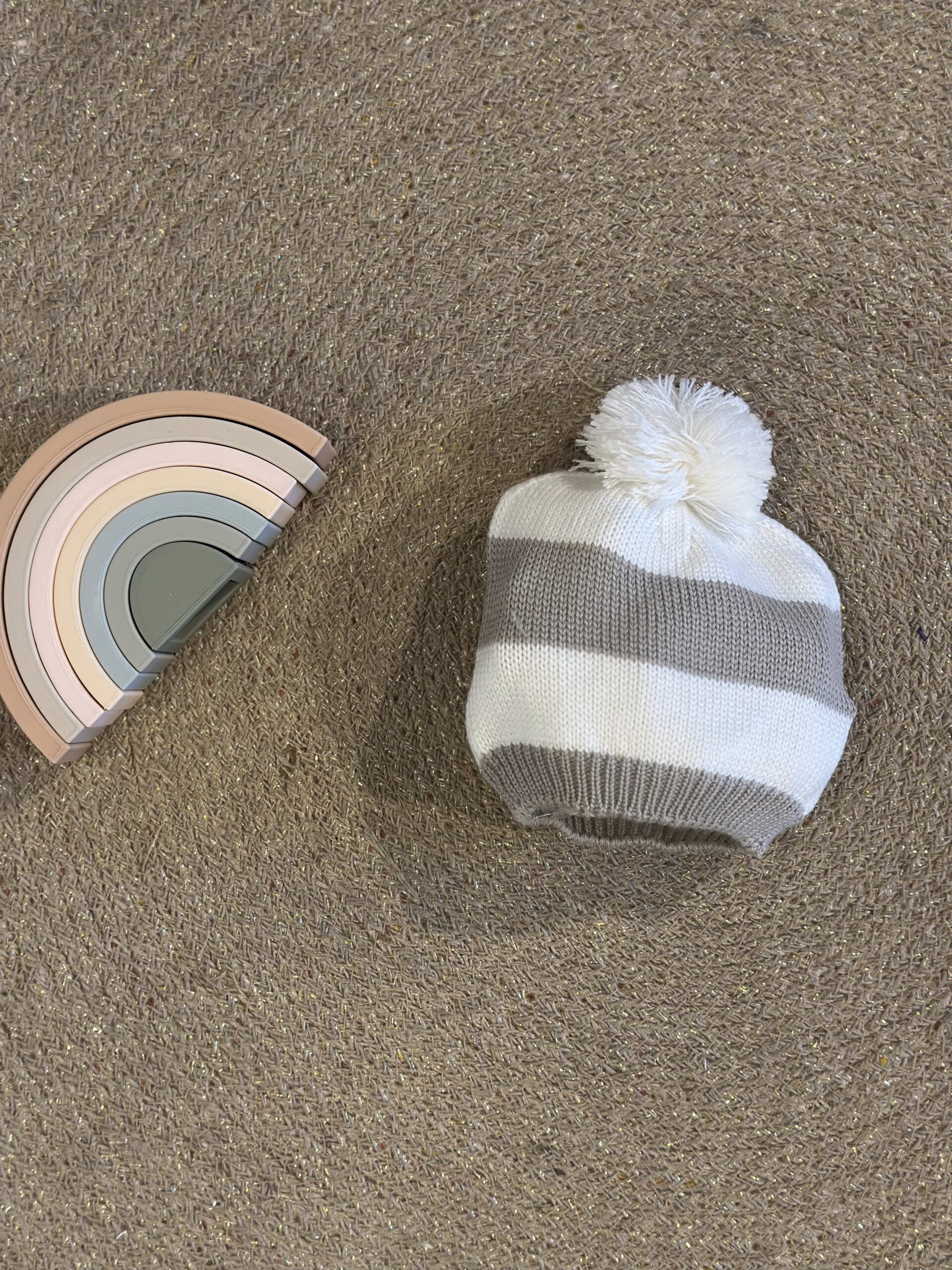 Cappellino A Righe con PonPon "LULLABI"