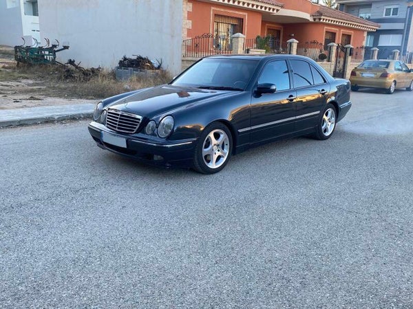MERCEDES E-320 CDI AVANTGARDE