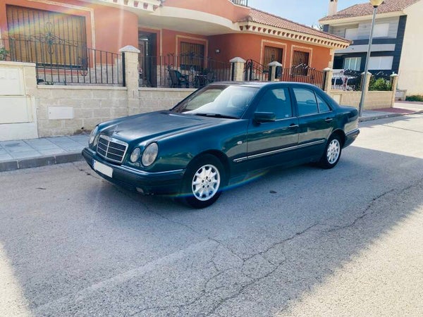 MERCEDES CLASE E-290 TD ELEGANCE