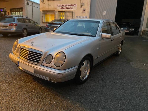 MERCEDES E-300 TURBODIESEL AVANTGARDE