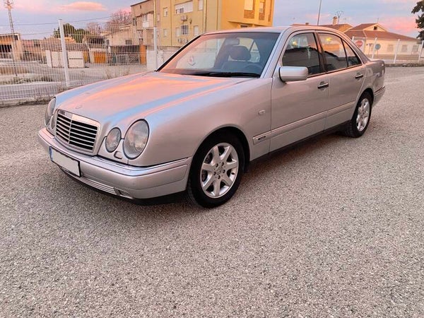 MERCEDES CLASE E-300 TD AVANTGARDE