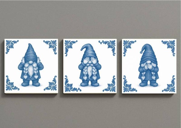 3-luik Delftsblauwe Gnome Tegeltjes – Horen, Zien & Zwijgen