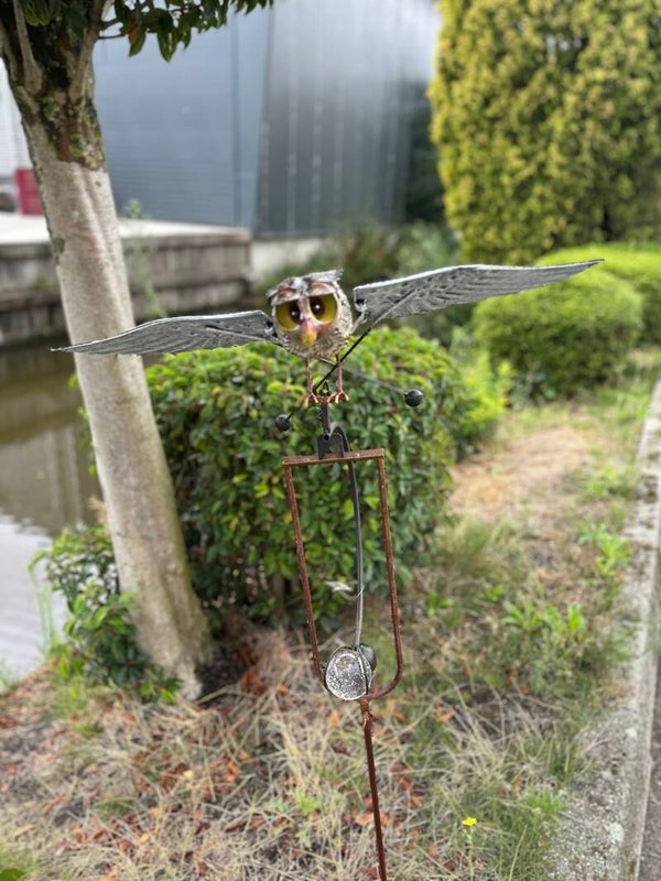 Tuinsteker Uil met beweegbare vleugels