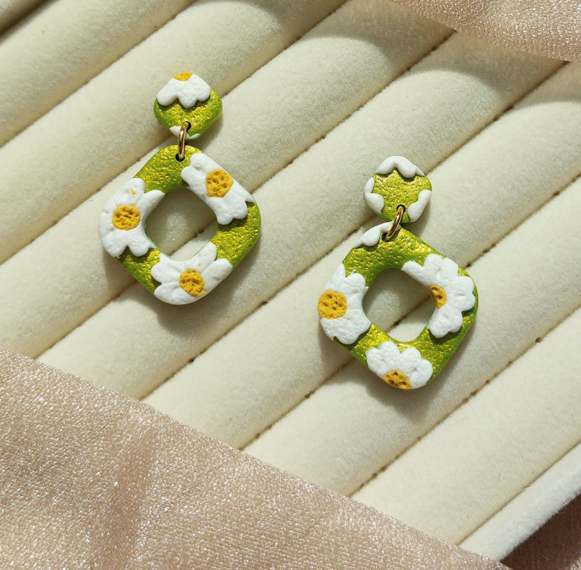 Jade Daisy oorbellen